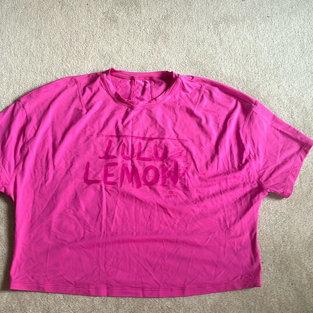 Lulu Lemon pink athletic top